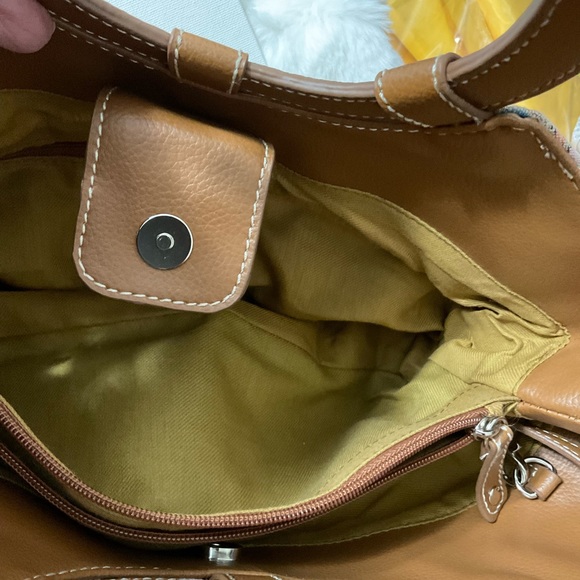 G.H.Bass & Co. Bag/Purse - Picture 5 of 6